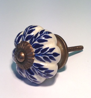 Harmony Leaf Knob Pulls & Knobs Style 3